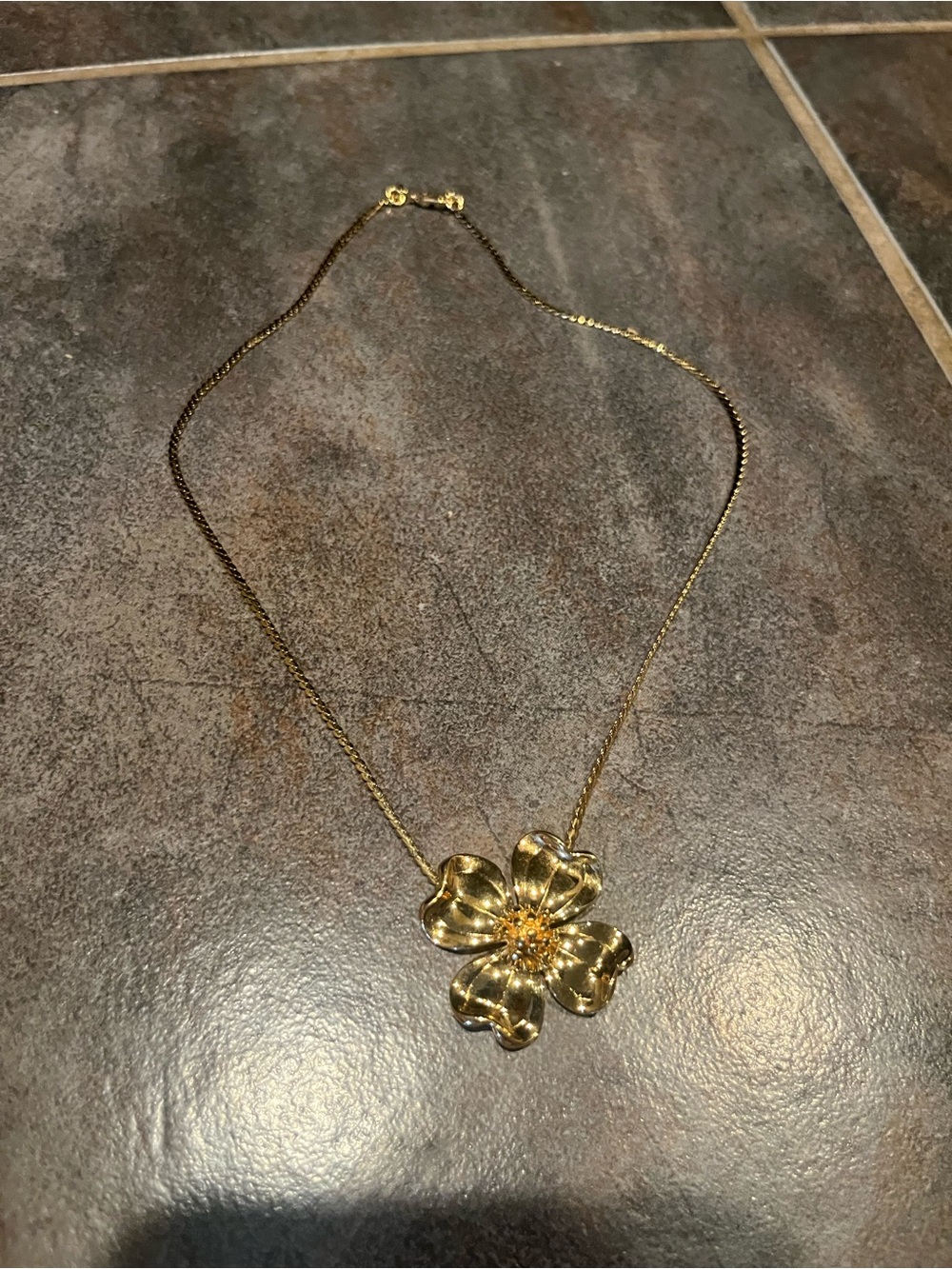 Gold Floral Pendant Necklace - Women Jewelry